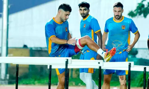 Kannur Warriors F.C. in training