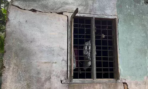 വീട് ഉപയോഗശൂന്യമായി: ചിങ്കക്കല്ലിൽ ആദിവാസി വൃദ്ധക്ക് ദുരിത ജീവിതം