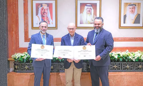 അ​ൽ ഹി​ലാ​ൽ പ്രീ​മി​യ​ർ ഹോ​സ്പി​റ്റ​ലിന് ​സെ​ന്റ​ർ ഓ​ഫ് എ​ക്സ​ല​ൻ​സ് പ​ദ​വി​