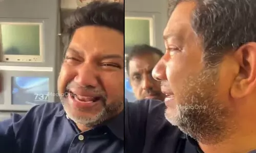 വാപ്പ മരിച്ച് കിടക്കുകയാണ്... എനിക്ക് കാണണം; ദുബൈയിൽ നിന്നുള്ള എയർ ഇന്ത്യ എക്സ്പ്രസ് വൈകിയതോടെ യാത്രക്കാർ ദുരിതത്തിൽ വാപ്പ മരിച്ച് കിടക്കുകയാണ്... എനിക്ക് കാണണം; ദുബൈയിൽ നിന്നുള്ള എയർ ഇന്ത്യ എക്സ്പ്രസ് വൈകിയതോടെ യാത്രക്കാർ ദുരിതത്തിൽ