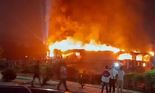 നി​ശാ​ക്ല​ബി​ലെ തീ​പി​ടി​ത്തം: അ​റ​സ്റ്റി​ലാ​യ സ​ഹ ഉ​ട​മ​ക​ളെ ഗോ​വ​യി​ലെ​ത്തി​ച്ചു