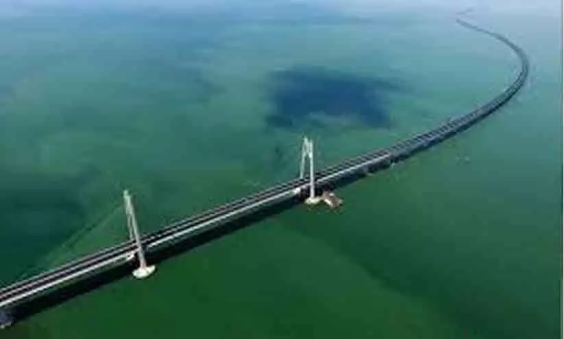 മുഹറഖ്-അറാദ് പാലം മുഹറഖ്-അറാദ് പാലം