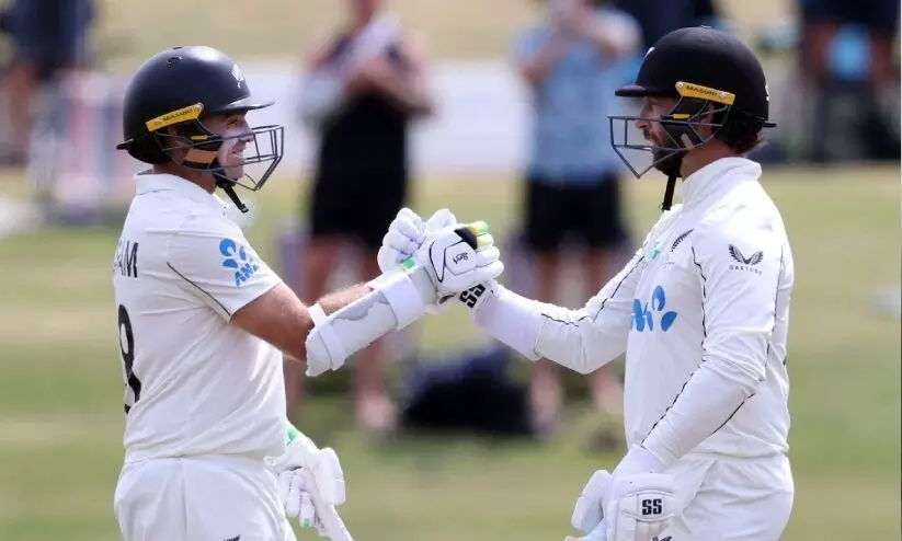 ഒന്നാം വിക്കറ്റിൽ ട്രിപ്പിൾ സെഞ്ച്വറി കൂട്ടുകെട്ടൊരുക്കി ലാഥം -കോൺവെ സഖ്യം; വിൻഡീസിനെതിരെ കിവീസ് ശക്തമായ നിലയിൽ ഒന്നാം വിക്കറ്റിൽ ട്രിപ്പിൾ സെഞ്ച്വറി കൂട്ടുകെട്ടൊരുക്കി ലാഥം -കോൺവെ സഖ്യം; വിൻഡീസിനെതിരെ കിവീസ് ശക്തമായ നിലയിൽ