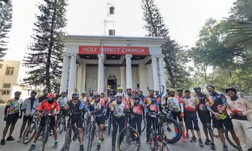 പ​രി​സ്ഥി​തി സൗ​ഹാ​ർ​ദ സ​ന്ദേ​ശ​വു​മാ​യി ‘ച​വി​ട്ടു​വ​ണ്ടി’ ക്രി​സ്മ​സ് സൈ​ക്കി​ൾ റാ​ലി