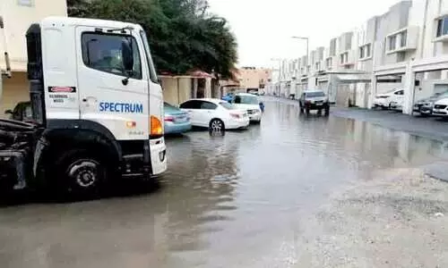 ക​ന​ത്ത മ​ഴ; ഗ​ലാ​ലി​യി​ൽ റോ​ഡി​ൽ വെ​ള്ള​ക്കെ​ട്ട്