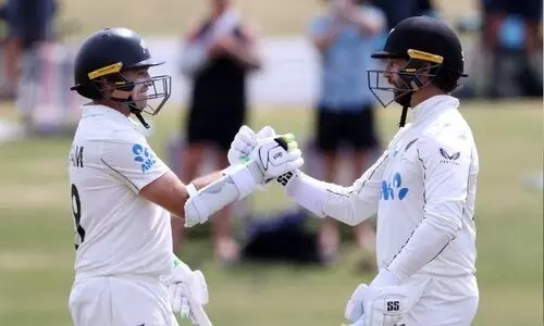 ഒന്നാം വിക്കറ്റിൽ ട്രിപ്പിൾ സെഞ്ച്വറി കൂട്ടുകെട്ടൊരുക്കി ലാഥം -കോൺവെ സഖ്യം; വിൻഡീസിനെതിരെ കിവീസ് ശക്തമായ നിലയിൽ