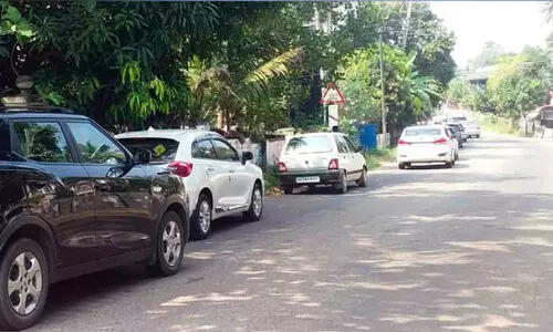 ദുരിതം സൃഷ്ടിച്ച് റെയിൽവേ ഗേറ്റുകൾ