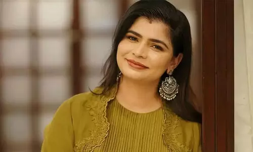 കഴുതകളേക്കാൾ മോശമായി പെരുമാറുന്ന പുരുഷന്മാരുടെ കൂട്ടം; സമാന ചിന്താഗതിക്കാർ ഒന്നിച്ചാൽ സ്ത്രീകളെ ഇങ്ങനെ ഉപദ്രവിക്കും -ചിന്മയി ശ്രീപാദ