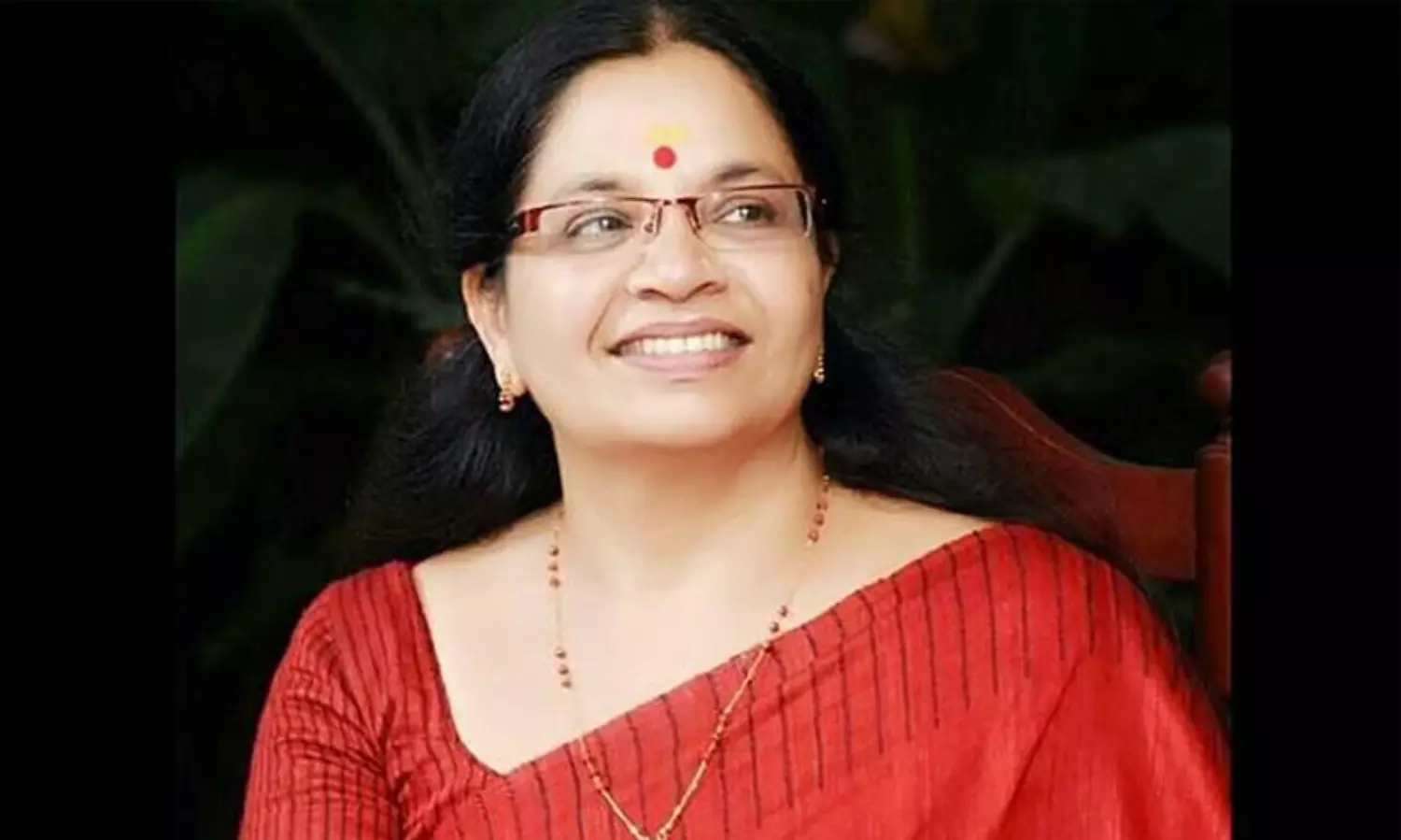 എത്ര പണമിറക്കിയിട്ടും ഏട്ടന്‍റെ പടങ്ങളെ രക്ഷപ്പെടുത്താൻ പറ്റിയില്ലല്ലോ? അവളുടെ പോരാട്ടം കരുത്താണെന്ന് ഭാഗ്യലക്ഷ്മി