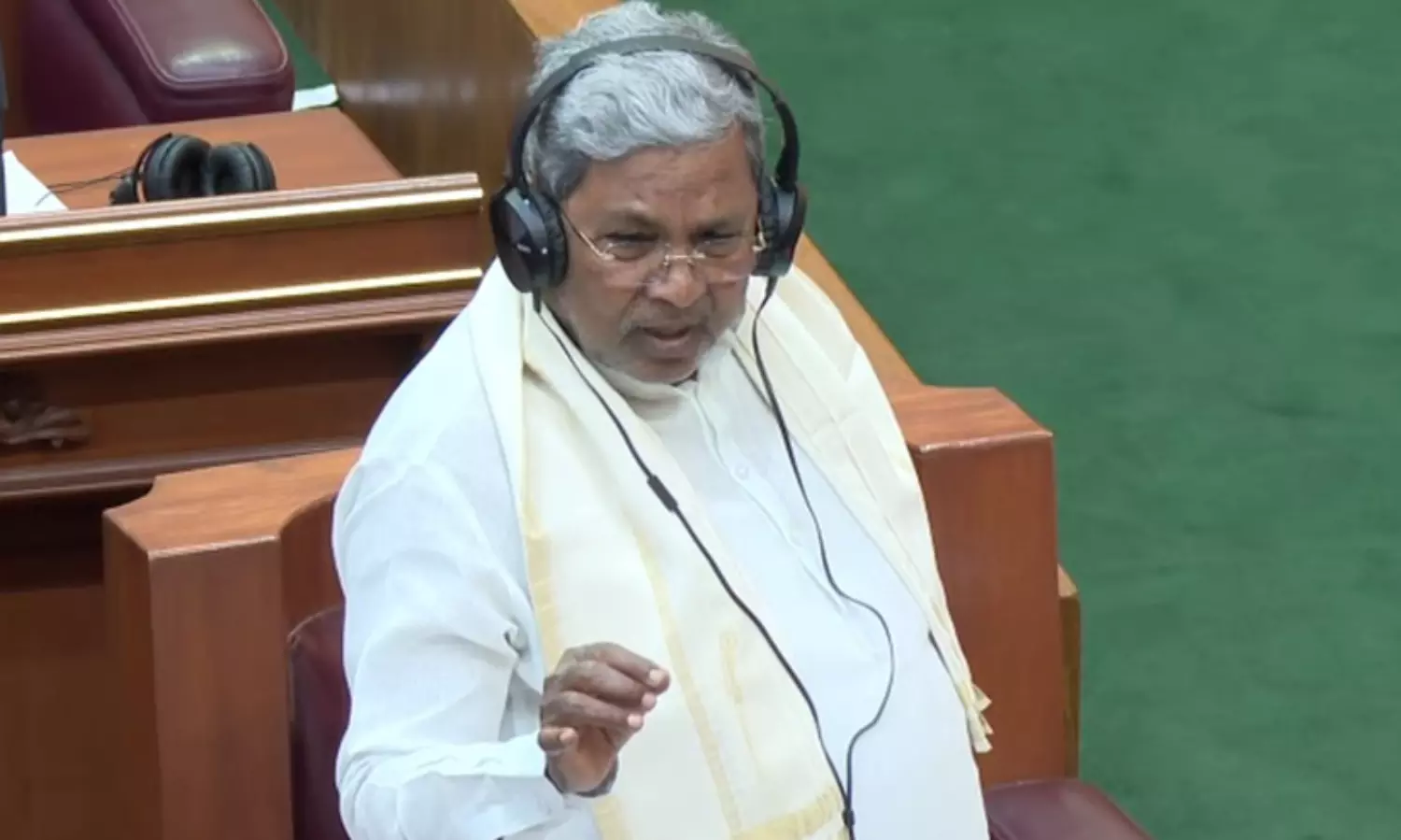 ‘അങ്ങനെയൊരു കരാറില്ല, മുഖ്യമന്ത്രിയായി അഞ്ചു വർഷം പൂർത്തിയാക്കും’; അധികാരം പങ്കിടാൻ തയാറല്ലെന്ന് കർണാടക മുഖ്യമന്ത്രി സിദ്ധരാമയ്യ