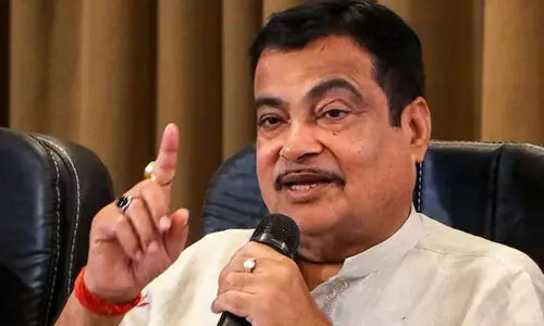 കേരളത്തിലെ ദേശീയപാതകളിൽ ഇനി തൂണുകൾക്ക് മുകളിലുള്ള ഉയരപ്പാതകൾ നിർമിക്കുമെന്ന് നിതിൻ ഗഡ്കരി കേരളത്തിലെ ദേശീയപാതകളിൽ ഇനി തൂണുകൾക്ക് മുകളിലുള്ള ഉയരപ്പാതകൾ നിർമിക്കുമെന്ന് നിതിൻ ഗഡ്കരി