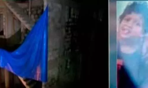 നിർമാണത്തിലിരുന്ന കെട്ടിടത്തിൽ നിന്ന് ഹോളോ ബ്രിക്കുകൾ അടർന്നുവീണ് നാലു വയസ്സുകാരിക്ക് ദാരുണാന്ത്യം