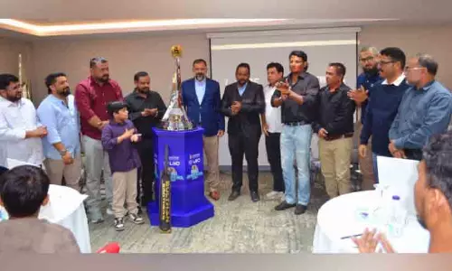 ട്രോ​ഫി ലോ​ഞ്ചി​ങ്ങും ജ​ഴ്‌​സി പ്ര​കാ​ശ​ന​വും