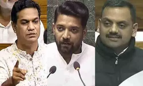 ലോക്സഭയിൽ സ്പീക്കറുടെ പോഡിയത്തിന് മുന്നിലെ മേശക്ക് മുകളിൽ കയറി; ഷാഫിക്കും ഡീനിനും ഹൈബിക്കുമെതിരെ നടപടി