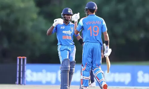 ഏഷ്യ കപ്പിൽ വീണ്ടും ഇന്ത്യ-പാകിസ്താൻ ഫൈനൽ; ലങ്കയെ എട്ടു വിക്കറ്റിന് തകർത്ത് കൗമാരപ്പട