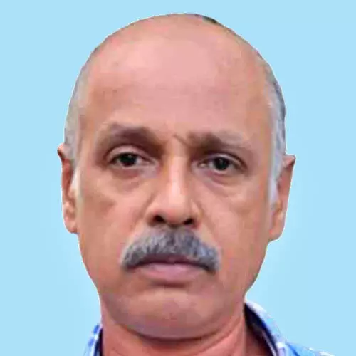 ബൈ​ക്കു​ക​ൾ കൂ​ട്ടി​യി​ടി​ച്ച് പ​രി​ക്കേ​റ്റ ഗൃ​ഹ​നാ​ഥ​ൻ മ​രി​ച്ചു