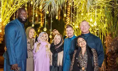 ‘ദറഇയ നൈറ്റ്സ്’ പരിപാടിയിൽ അതിഥികളായി ഗുസ്തി താരങ്ങളും