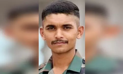 മു​ഹ​മ്മ​ദ് ഹാ​ഷി​ർ; ഇ​ശ​ൽ​ഗ്രാ​മ​ത്തി​ലെ പ​ട്ടാ​ള​ക്കാ​ര​ൻ