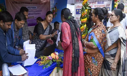 പശ്ചിമ ബംഗാൾ മുഖ്യതെരഞ്ഞെടുപ്പ് ഓഫിസറുടെ കാര്യാലയത്തിൽ കേന്ദ്രസേനയെ വിന്യസിക്കണം;ആവശ്യപ്പെട്ട് തെരഞ്ഞെടുപ്പ് കമീഷൻ