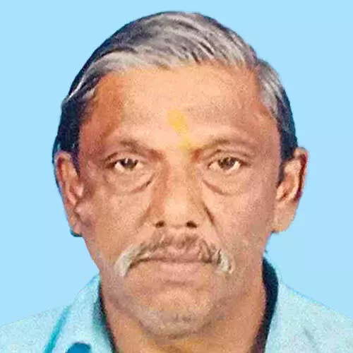 വേ​ലാ​യു​ധ​ന്‍