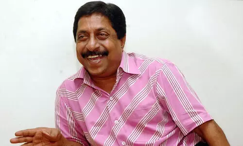 മലയാളി ജീവിതത്തിന്റെ ശ്രീനിവാസൻ ടച്ച്