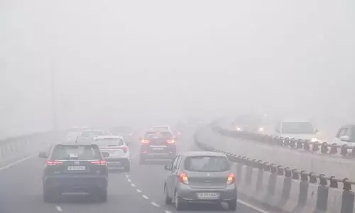 ഉത്തരേന്ത്യയിൽ കനത്ത മൂടൽമഞ്ഞ് തുടരുന്നു