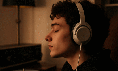 പാട്ടുകൾ മൂളുന്നത് ഹൃദയമിടിപ്പിന്റെ വേഗത കുറക്കും, രക്തസമ്മർദം നിയന്ത്രിക്കും