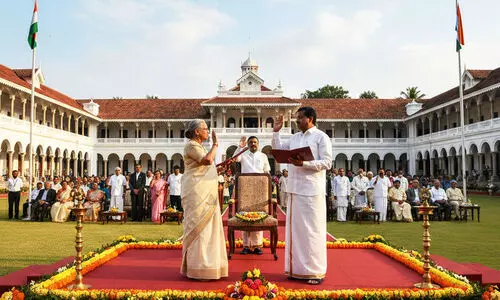 തദ്ദേശ, നഗരസഭ, കോർപറേഷൻ അംഗങ്ങളുടെ സത്യപ്രതിജ്ഞ ഇന്ന്‌; പ്രതിജ്ഞാവാചകം ചൊല്ലിക്കൊടുക്കുക മുതിർന്ന അംഗം