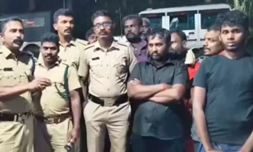 അച്ചൻകോവിൽ വനത്തിൽ കുടുങ്ങിയ ശബരിമല തീർഥാടക സംഘത്തെ കണ്ടെത്തി, എല്ലാവരും സുരക്ഷിതർ