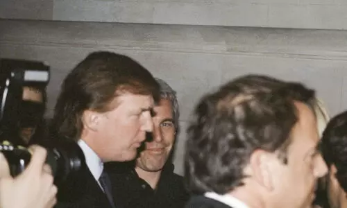 ട്രംപ് ഉൾപ്പെടുന്ന 16 എപ്സ്റ്റീൻ ഫയലുകൾ യു.എസ് സർക്കാർ വെബ്സൈറ്റിൽ നിന്ന് കാണാതായി