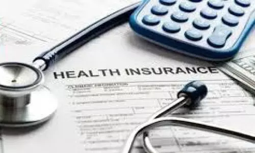 റെ​സി​ഡ​ൻ​സി പു​തു​ക്കാ​ൻ 100 ദീ​നാ​ർ; പ്ര​വാ​സി ആ​രോ​ഗ്യ ഇ​ൻ​ഷു​റ​ൻ​സ് ഫീ​സി​ൽ വ​ർ​ധ​ന