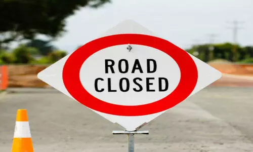 ഗ​താ​ഗ​ത നി​യ​ന്ത്ര​ണം