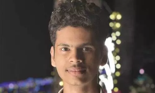 തീർഥാടകർ സഞ്ചരിച്ച വാഹനം സ്കൂട്ടറിലിടിച്ച് എൻജിനീയറിങ് വിദ്യാർഥി മരിച്ചു