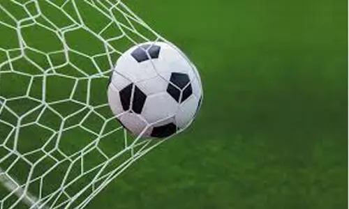 ഫു​ട്ബാ​ള്‍ കോ​ച്ചി​ങ് ക്യാ​മ്പി​ന് വ​ര്‍ണാ​ഭ​മാ​യ തു​ട​ക്കം