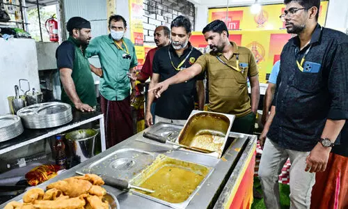 കടകളിൽ പരിശോധന; 98000 രൂപ പിഴ ഈടാക്കി