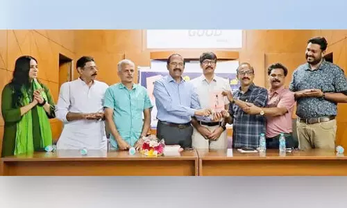 ‘ഗോ​ഡ്സ് ഓ​ൺ ച​ങ്ക്’ പ്ര​കാ​ശ​നം ചെ​യ്തു