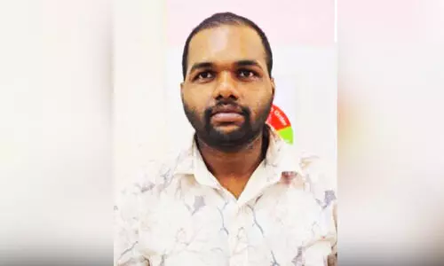 ടാക്സിയുടെ മറവിൽ രാ​സ​ല​ഹ​രി ക​ട​ത്ത്: മൊ​ത്ത​വി​ത​ര​ണ​ക്കാ​ര​ൻ പി​ടി​യി​ൽ