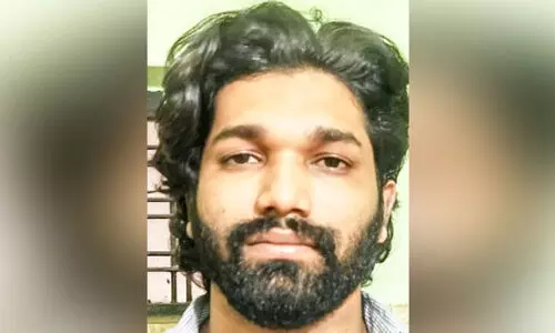 യു​വ​തി​യെ പീ​ഡി​പ്പി​ച്ച കേ​സ്: ഒ​ളി​വി​ൽ ക​ഴി​ഞ്ഞി​രു​ന്ന പ്ര​തി ബം​ഗ​ളൂ​രു​വി​ൽ പി​ടി​യി​ൽ