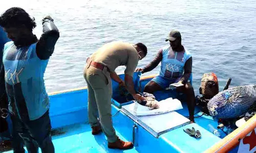 ലഹരിക്കടത്ത് കണ്ടെത്താൻ കടലിൽ റെയ്ഡ്