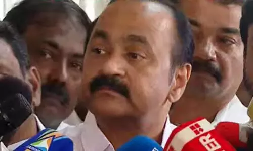 രണ്ട് ഐ.പി.എസുകാർ ശബരിമല സ്വർണക്കൊള്ള കേസ് അട്ടിമറിക്കാൻ സമ്മർദം ചെലുത്തുന്നു -വി.ഡി. സതീശൻ; ‘പിൻമാറിയില്ലെങ്കിൽ ഞാൻ പേര് പറയും’