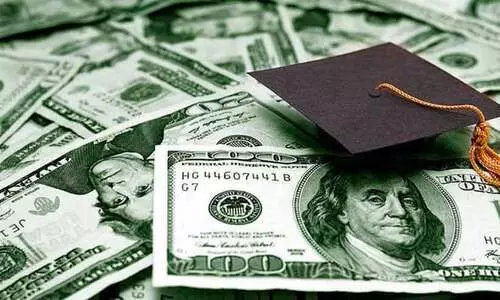 യു.എസിൽ വിദ്യാഭ്യാസ ലോൺ തിരിച്ചടക്കാത്ത 50 ലക്ഷം പേർ; വായ്പ അടക്കാത്തവർക്കെതിരെ നടപടി പുനരാരംഭിക്കാൻ ഭരണകൂടം