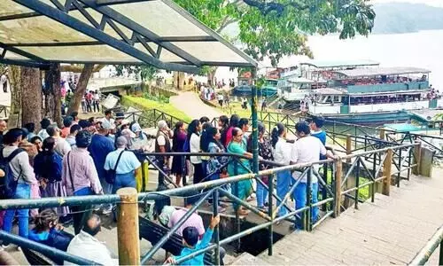 തേക്കടിയിൽ ബോട്ട് ടിക്കറ്റ് എണ്ണം കുറച്ചു; നേട്ടമാക്കി കരിഞ്ചന്ത മാഫിയ