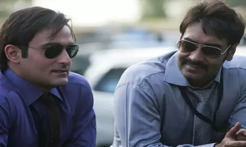 Ajay Devgan, Akshay Khanna