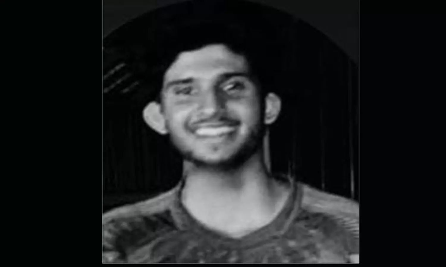 ബൈക്ക് വൈദ്യുതി തൂണിൽ ഇടിച്ച് യുവാവ് മരിച്ചു