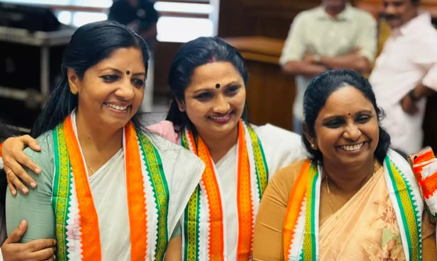 ‘പ്രിയപ്പെട്ട സഹോദരിമാർക്ക് ഹൃദയാഭിവാദ്യങ്ങൾ...’; മേയർ സ്ഥാനാർഥികൾക്ക് ആശംസ നേർന്ന് ദീപ്തി മേരി വർഗീസ്