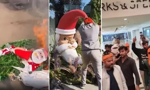 ക്രിസ്മസ് രാവിലും സംഘ്പരിവാർ ആക്രമണം; ക്രിസ്ത്യാനികളെ തെരുവിൽനിന്ന് ഓടിച്ചു, ക്രിസ്മസ് അപ്പൂപ്പന് തീയിട്ടു, ജയ് ശ്രീ റാം മുഴക്കി