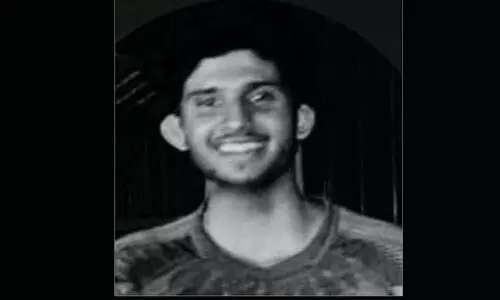 ബൈക്ക് വൈദ്യുതി തൂണിൽ ഇടിച്ച് യുവാവ് മരിച്ചു