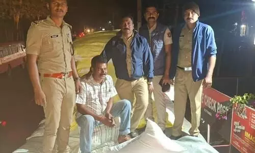 നാലര ടണ്ണോളം നിരോധിത പുകയില ഉൽപന്നങ്ങൾ പിടികൂടി