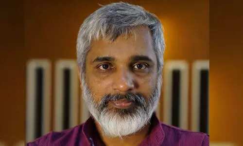 ‘സി.പി.എം എന്നായിരുന്നു ആദ്യ ചാപ്പ, ഇപ്പോൾ ജമാഅത്തെ ഇസ്‍ലാമി ഏജൻറ്! വർഗീയത മാത്രമാണ് കാപ്സ്യൂളിന്റെ ലക്ഷ്യം’ -പിരിച്ചുവിട്ട പൊലീസുകാരൻ ഉമേഷ് വള്ളിക്കുന്ന്