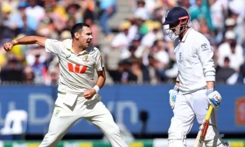 മെൽബണിലും തകർന്നടിഞ്ഞ് ഇംഗ്ലിഷ് പട; ബോക്സിങ് ഡേയിൽ 110ന് പുറത്ത്, ഓസീസിന് ഒന്നാം ഇന്നിങ്സ് ലീഡ്